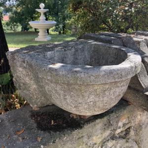 Antiker Marmorbrunnen